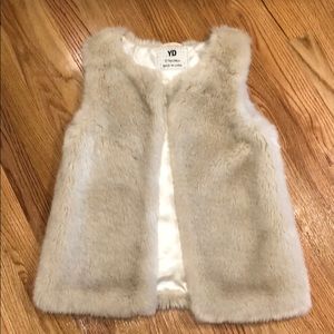 Girls fuzzy vest with silk-like lining